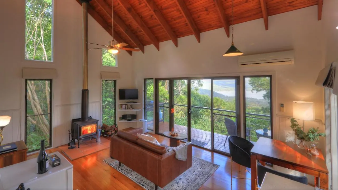 Montville Misty View Cottages לינה וארוחת בוקר