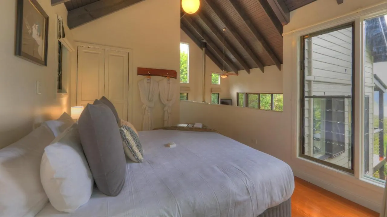 Montville Misty View Cottages לינה וארוחת בוקר